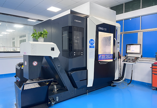 M&aacute;quina CNC de 5 ejes