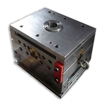 molde de inyecci&oacute;n 2