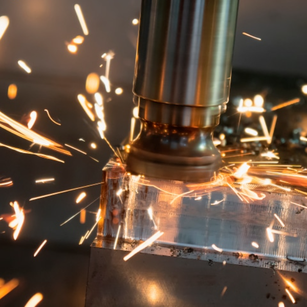 Del prototipo a la producción: soluciones integrales de piezas personalizadas con fresado y torneado CNC